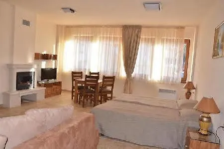 Perelik Palace Ξενοδοχείο Παμπόροβο